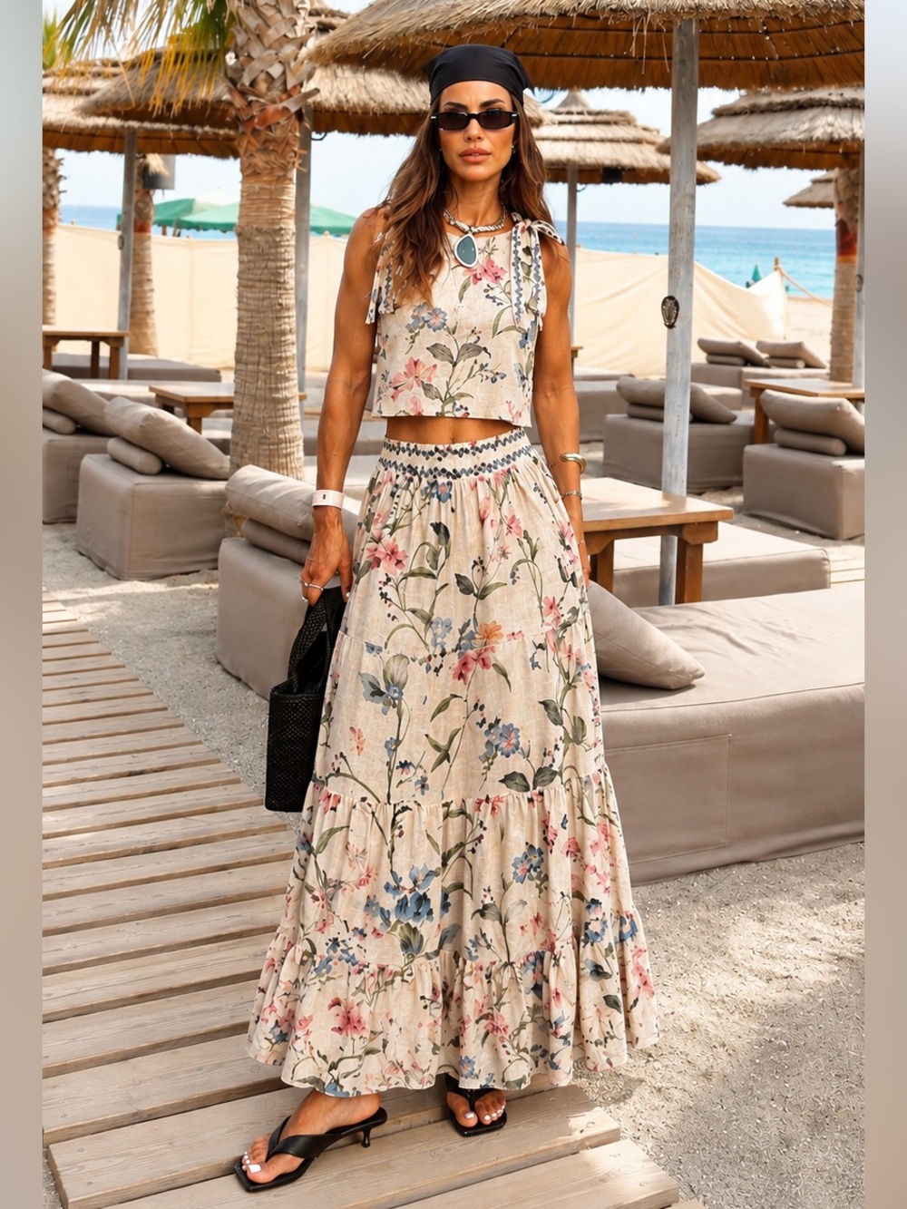 NEW VACATION (2 PIRCE EMBROIDERED SKIRT AND BOW TOP SIZE S and L
🚨NO DISCOUNT